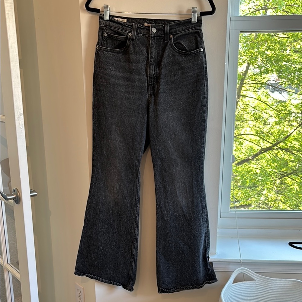 Levi’s Wide Leg Jeans